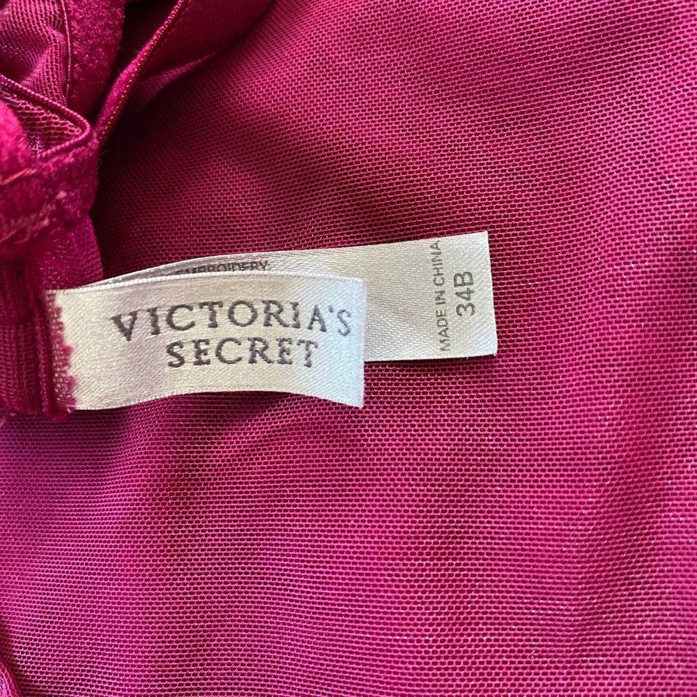 Victoria's Secret lingerie cranberry 34B underwire adjustable back and straps - Picture 12 of 13